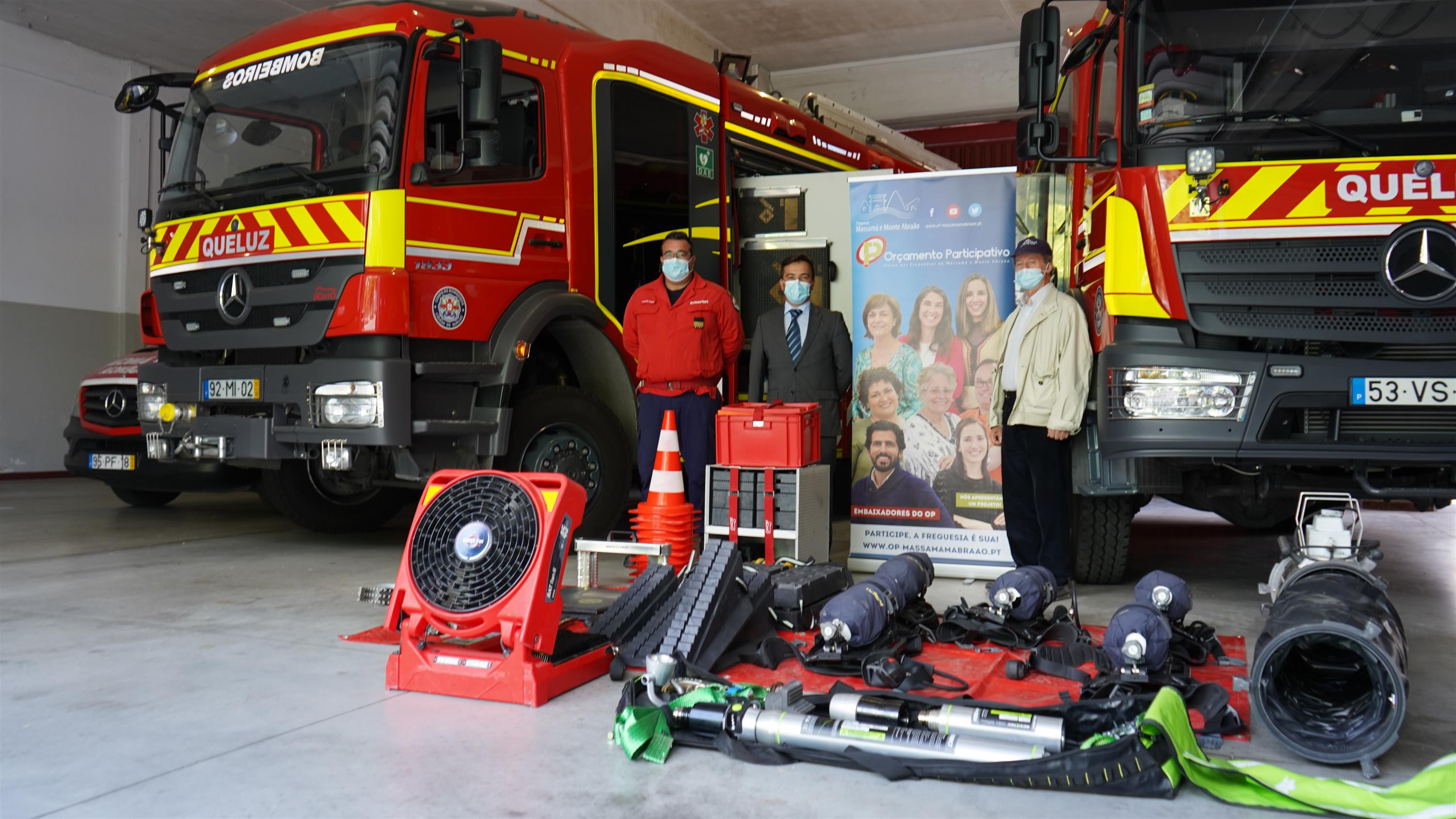 Veículo Especial de Combate a Incêndios dos Bombeiros Voluntários de Queluz