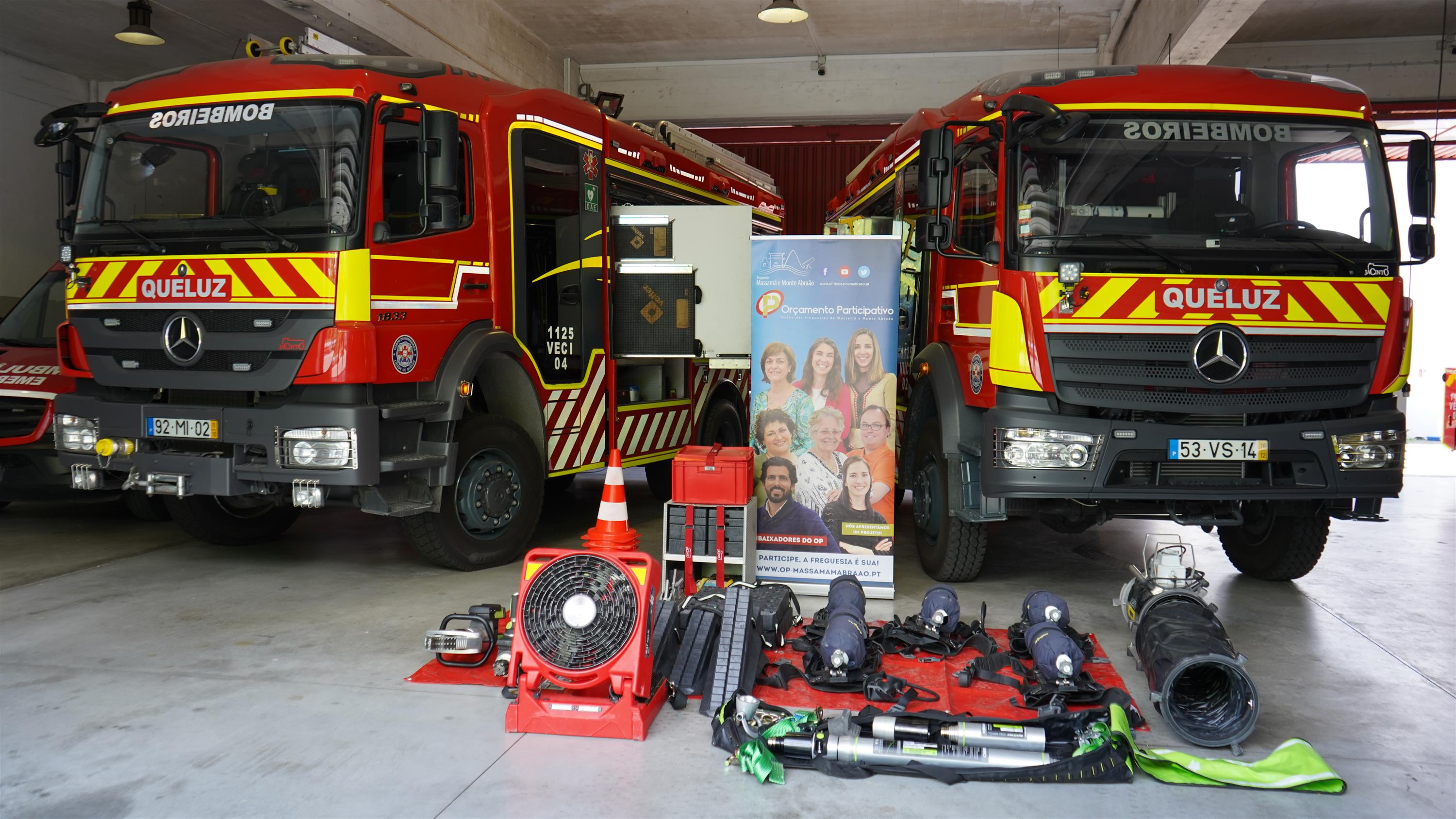 Veículo Especial de Combate a Incêndios dos Bombeiros Voluntários de Queluz