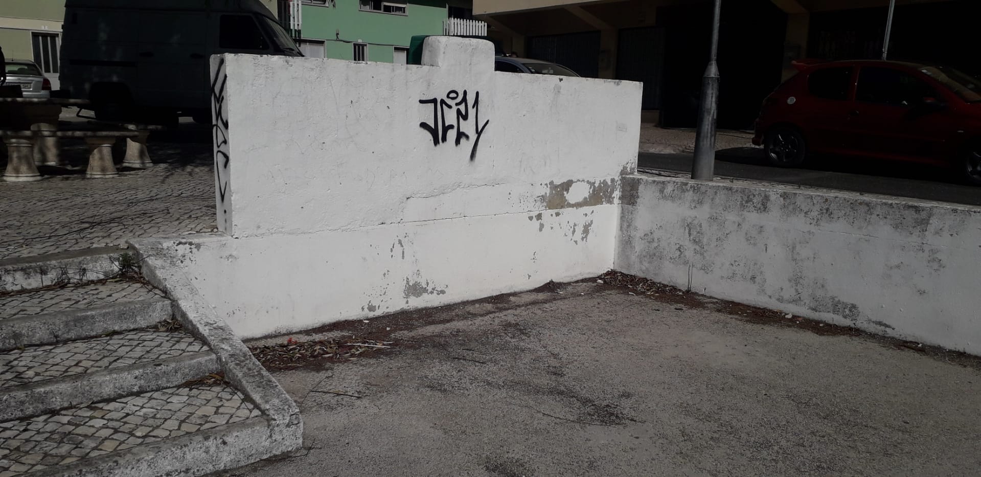 Uma praceta intergeracional